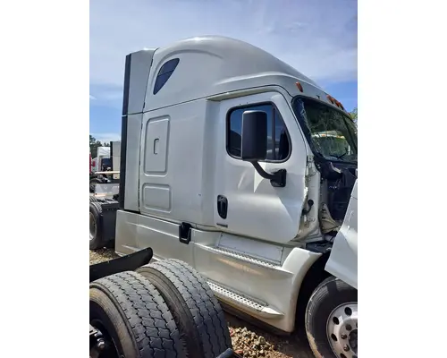 FREIGHTLINER CASCADIA 125 CAB