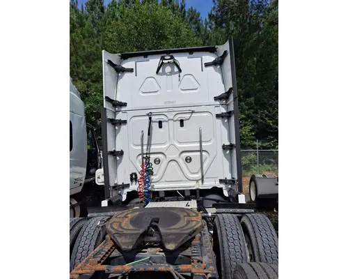 FREIGHTLINER CASCADIA 125 CAB