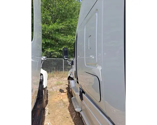 FREIGHTLINER CASCADIA 125 CAB