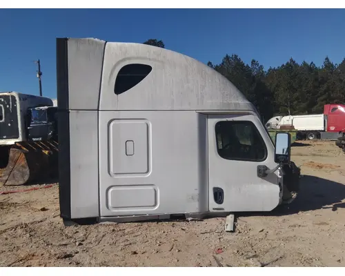 FREIGHTLINER CASCADIA 125 CAB