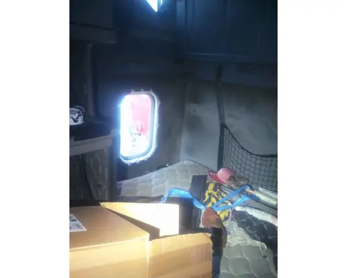 FREIGHTLINER CASCADIA 125 CAB