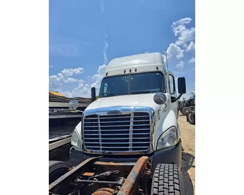 FREIGHTLINER CASCADIA 125 CAB