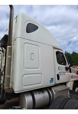 FREIGHTLINER CASCADIA 125 CAB