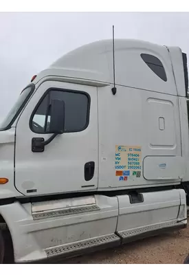 FREIGHTLINER CASCADIA 125 CAB