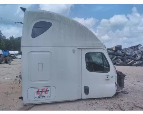 FREIGHTLINER CASCADIA 125 CAB