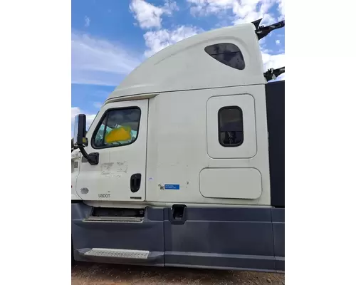 FREIGHTLINER CASCADIA 125 CAB