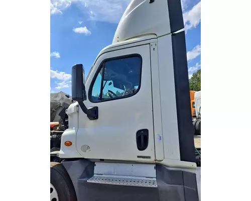 FREIGHTLINER CASCADIA 125 CAB