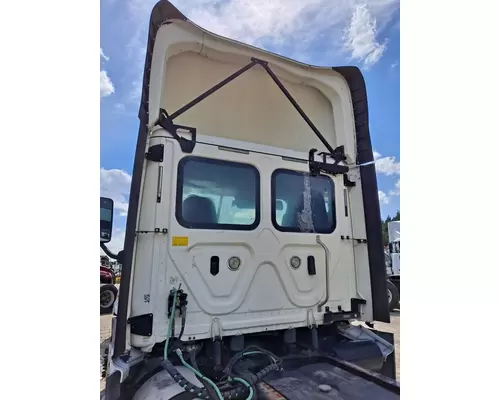 FREIGHTLINER CASCADIA 125 CAB