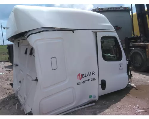 FREIGHTLINER CASCADIA 125 CAB