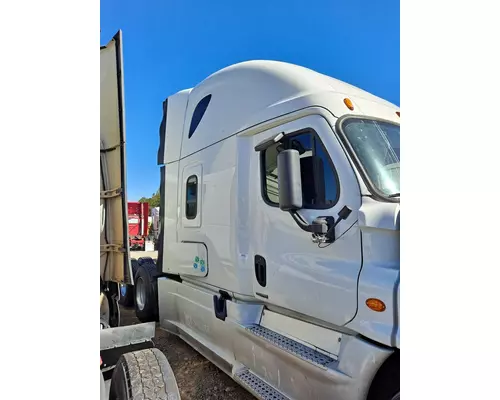 FREIGHTLINER CASCADIA 125 CAB