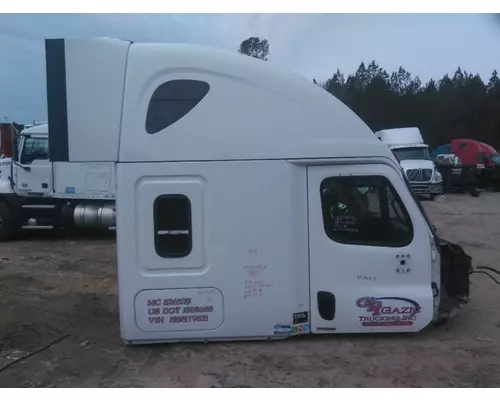 FREIGHTLINER CASCADIA 125 CAB