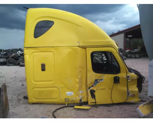 FREIGHTLINER CASCADIA 125 CAB