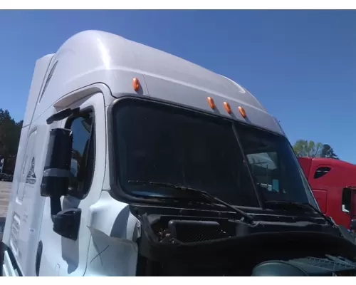 FREIGHTLINER CASCADIA 125 CAB