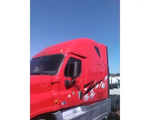 FREIGHTLINER CASCADIA 125 CAB
