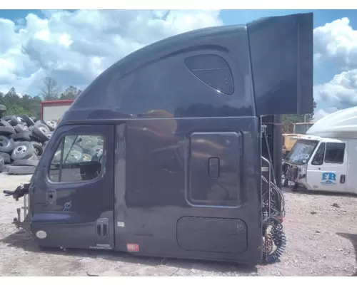 FREIGHTLINER CASCADIA 125 CAB