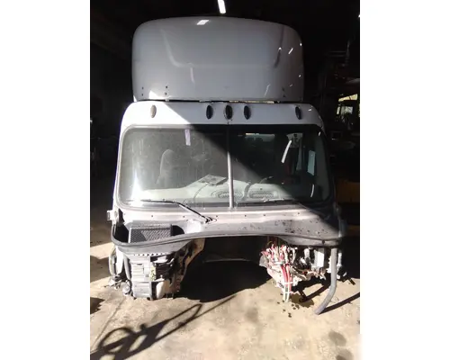 FREIGHTLINER CASCADIA 125 CAB