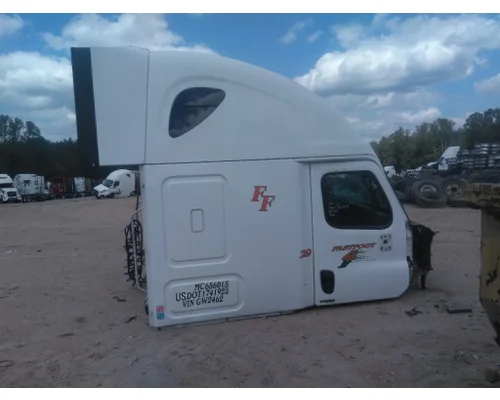 FREIGHTLINER CASCADIA 125 CAB