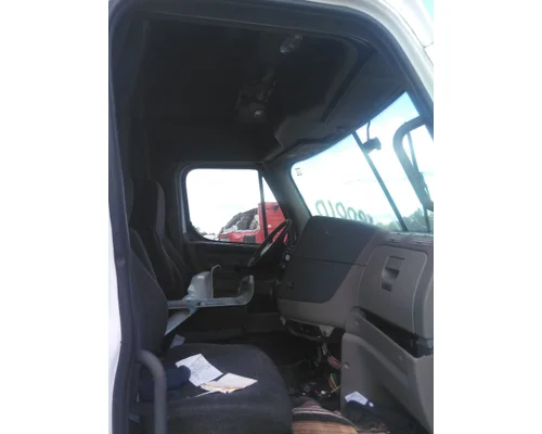 FREIGHTLINER CASCADIA 125 CAB
