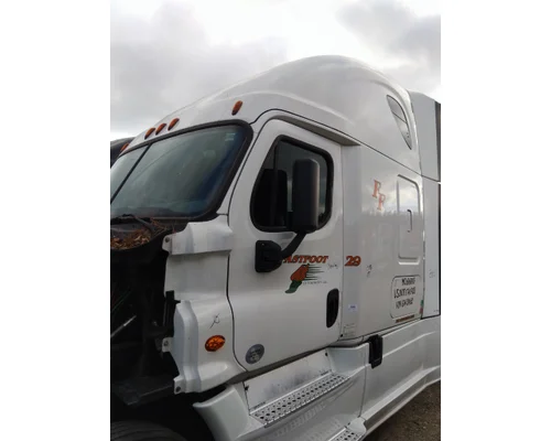FREIGHTLINER CASCADIA 125 CAB