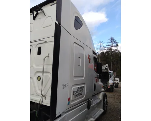 FREIGHTLINER CASCADIA 125 CAB