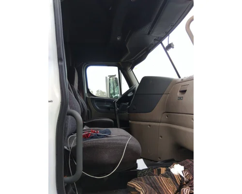 FREIGHTLINER CASCADIA 125 CAB