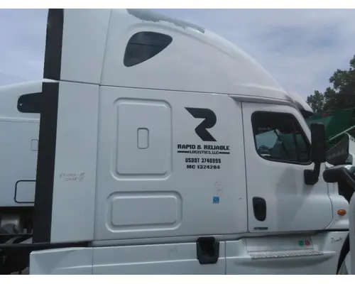 FREIGHTLINER CASCADIA 125 CAB