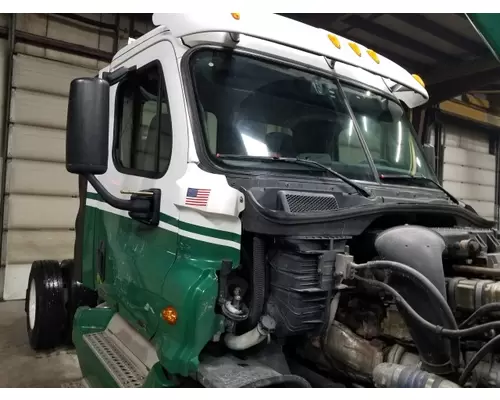 FREIGHTLINER CASCADIA 125 CAB