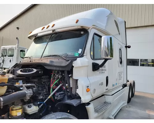 FREIGHTLINER CASCADIA 125 CAB