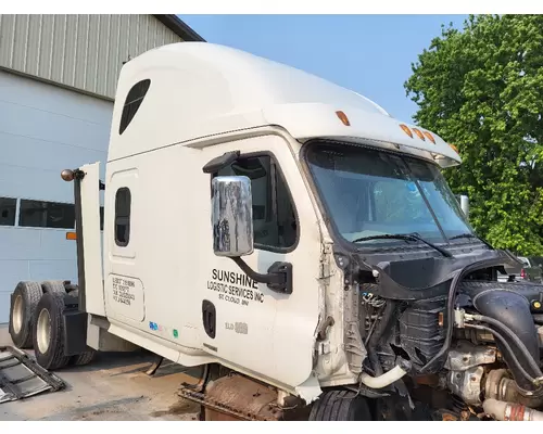 FREIGHTLINER CASCADIA 125 CAB