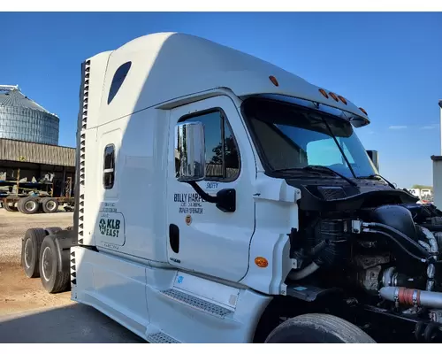 FREIGHTLINER CASCADIA 125 CAB