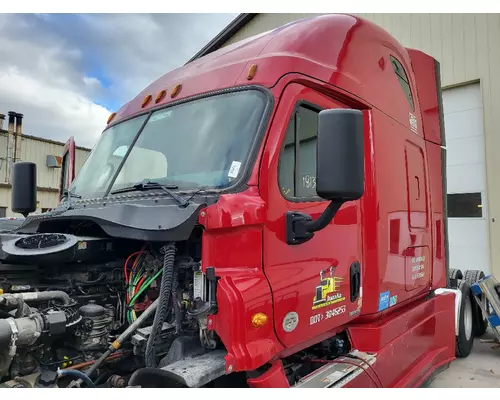 FREIGHTLINER CASCADIA 125 CAB