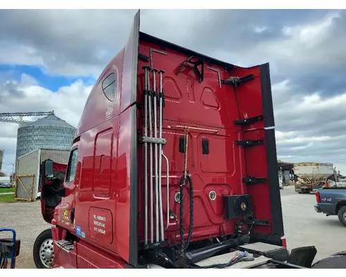 FREIGHTLINER CASCADIA 125 CAB