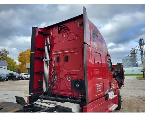 FREIGHTLINER CASCADIA 125 CAB