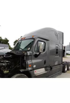 FREIGHTLINER CASCADIA 125 CAB