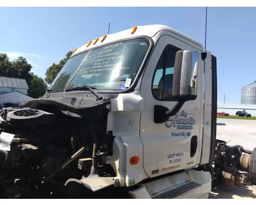 FREIGHTLINER CASCADIA 125 CAB