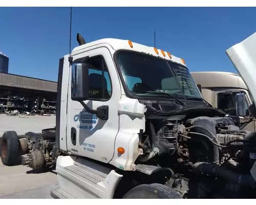 FREIGHTLINER CASCADIA 125 CAB