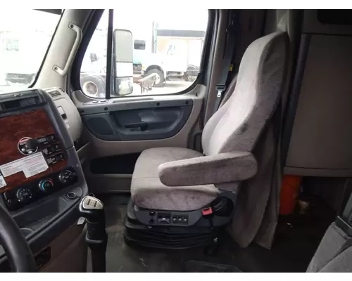 FREIGHTLINER CASCADIA 125 CAB