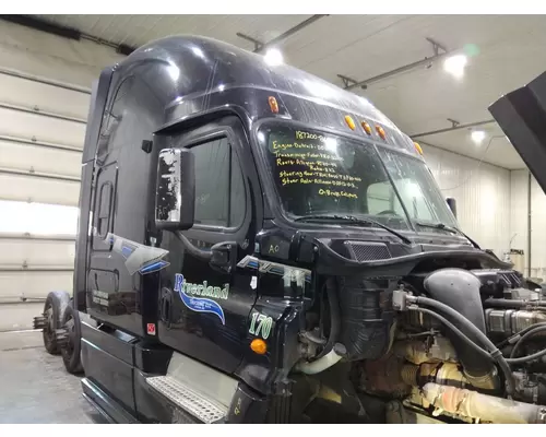 FREIGHTLINER CASCADIA 125 CAB
