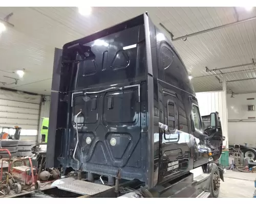 FREIGHTLINER CASCADIA 125 CAB