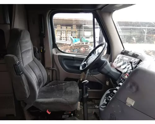 FREIGHTLINER CASCADIA 125 CAB