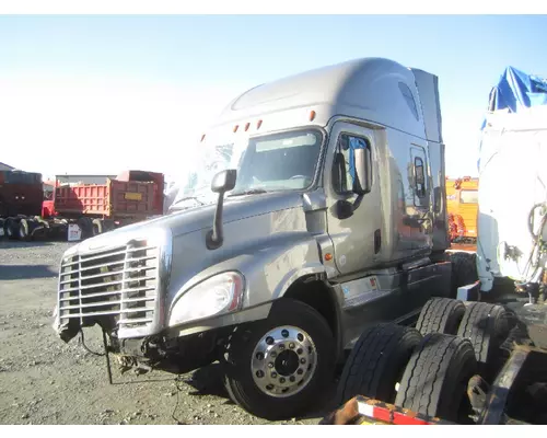 FREIGHTLINER CASCADIA 125 CAB