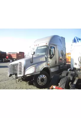 FREIGHTLINER CASCADIA 125 CAB