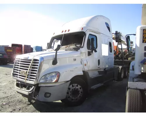 FREIGHTLINER CASCADIA 125 CAB