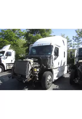 FREIGHTLINER CASCADIA 125 CAB