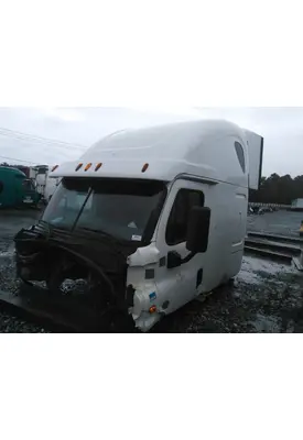 FREIGHTLINER CASCADIA 125 CAB
