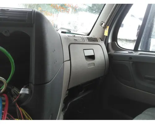 FREIGHTLINER CASCADIA 125 CAB