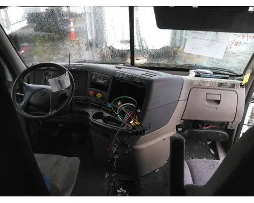 FREIGHTLINER CASCADIA 125 CAB