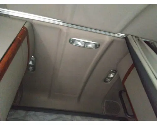 FREIGHTLINER CASCADIA 125 CAB