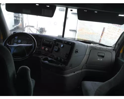 FREIGHTLINER CASCADIA 125 CAB