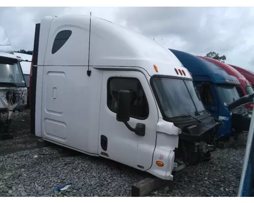 FREIGHTLINER CASCADIA 125 CAB